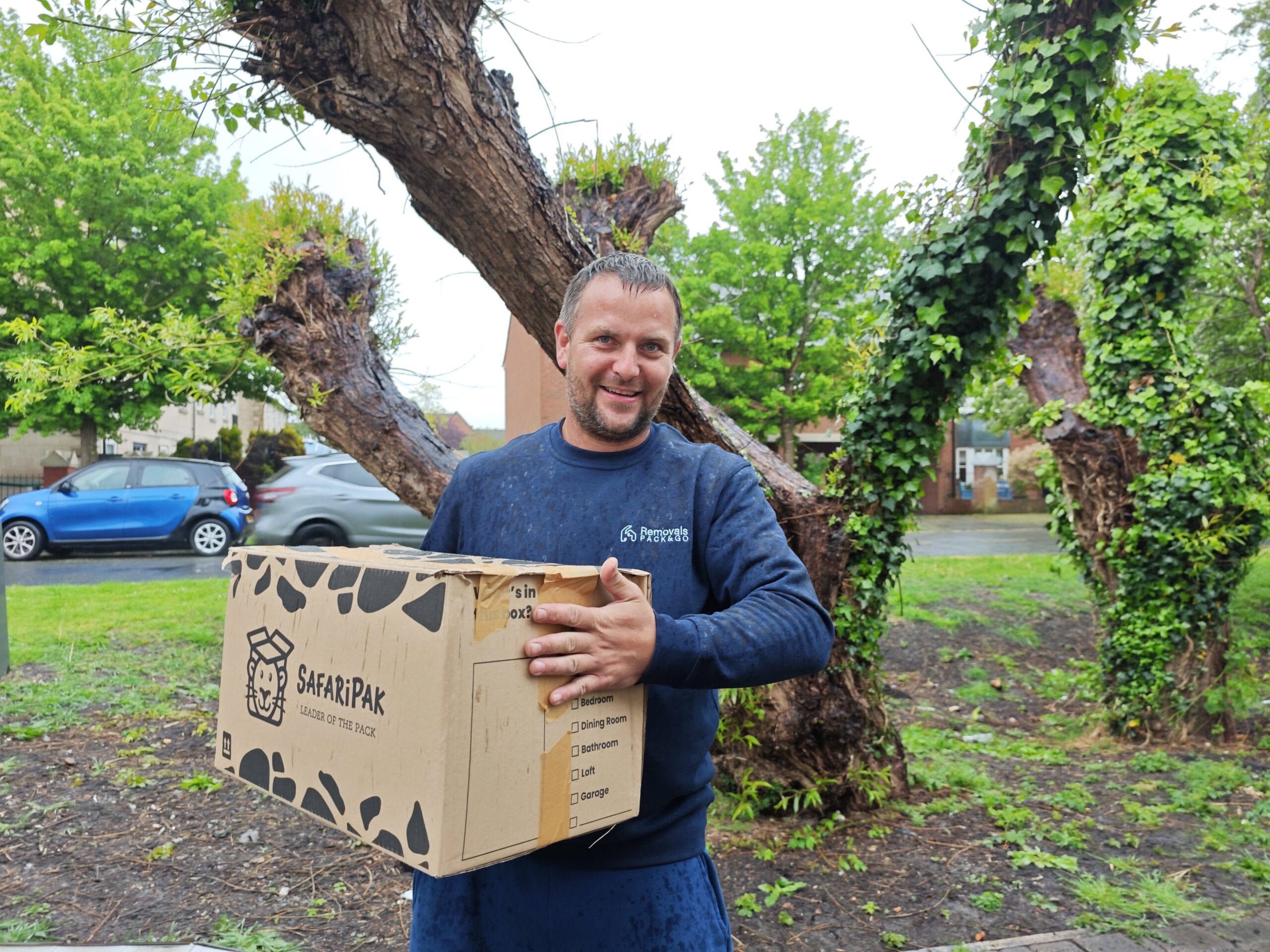 Moving House in the Rain in Bristol | Pack & Go Removals Professional house removals in Bristol during rainy weather.