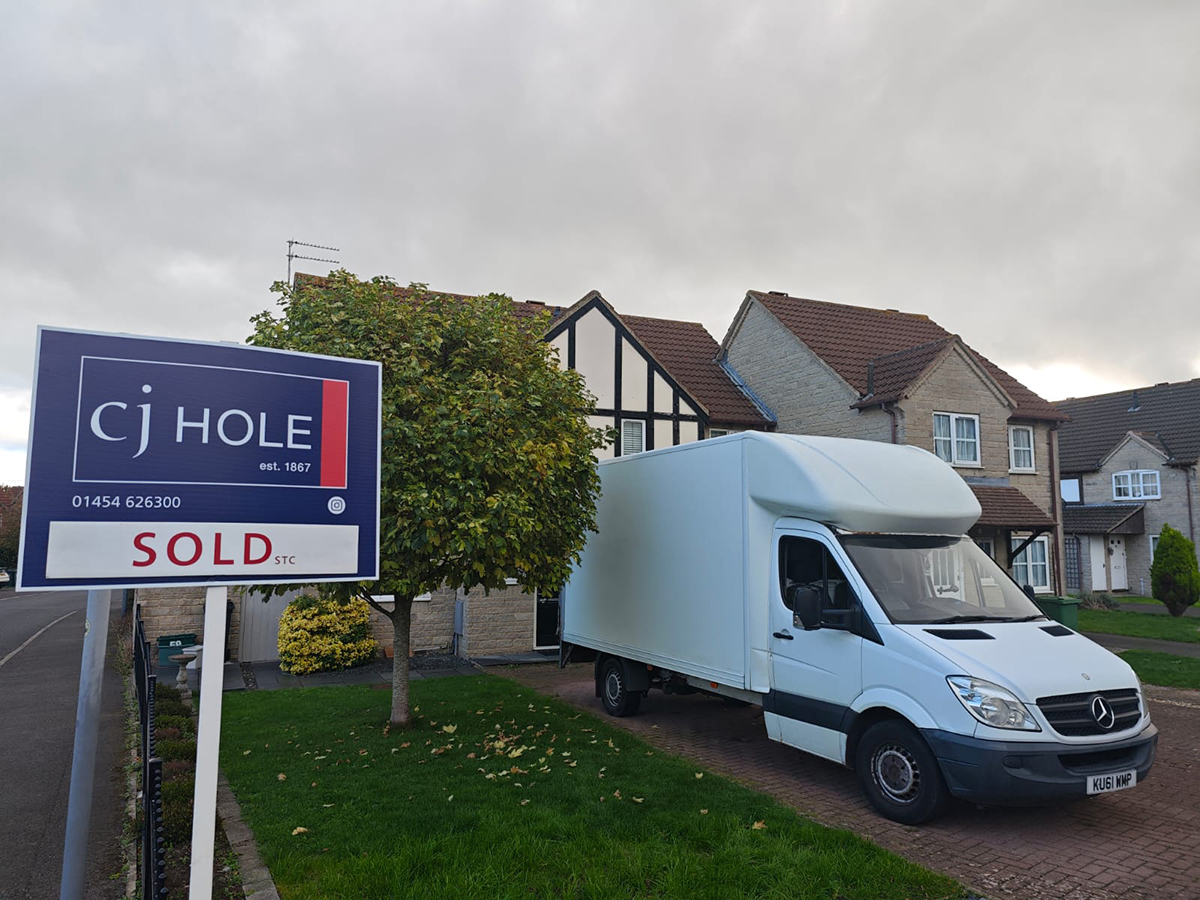 Professional house removals in Bradley Stoke with Pack & Go Removals Bristol Ltd.